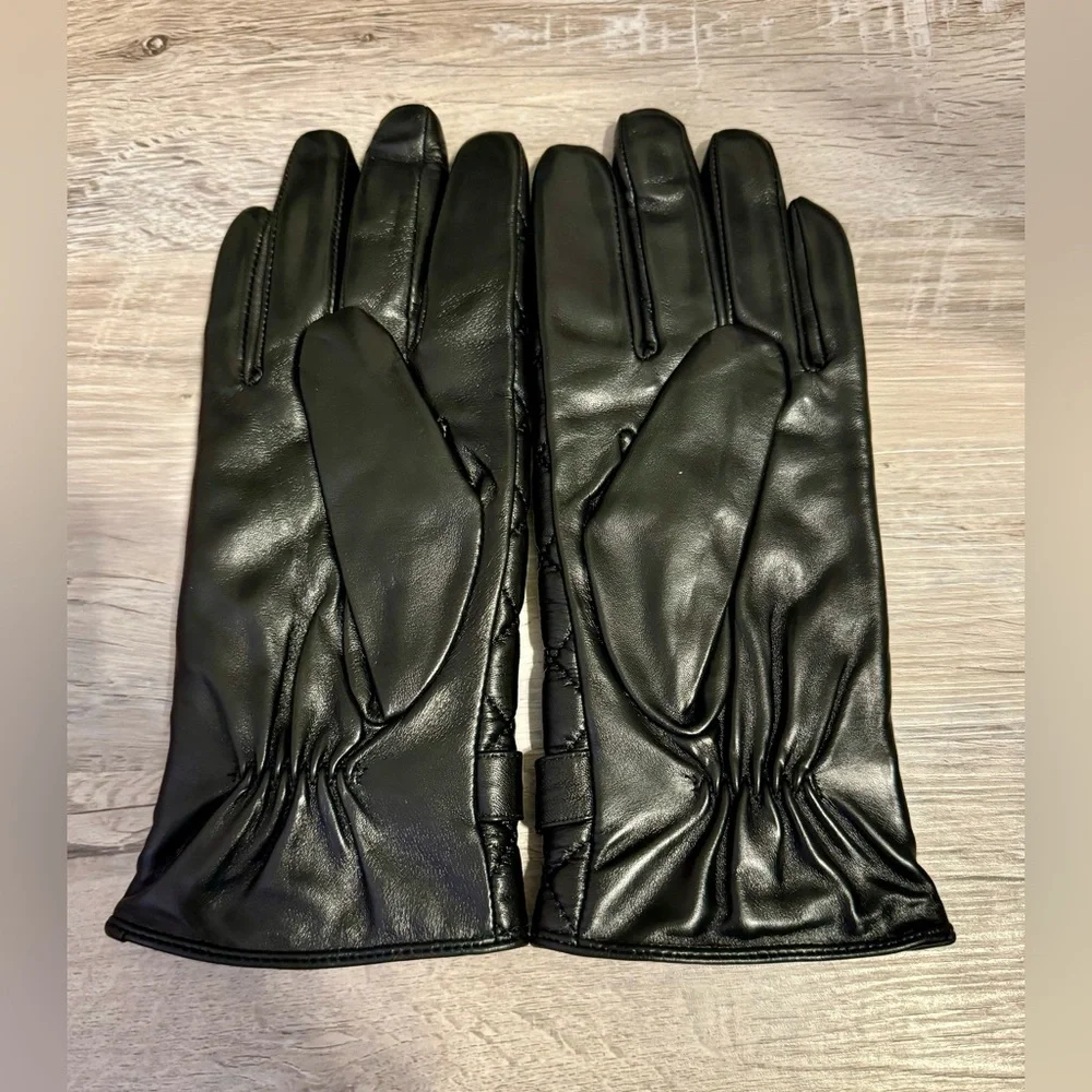New. VIKIDEER Women's Winter Leather Black Gloves, Size S. Warm Wool
